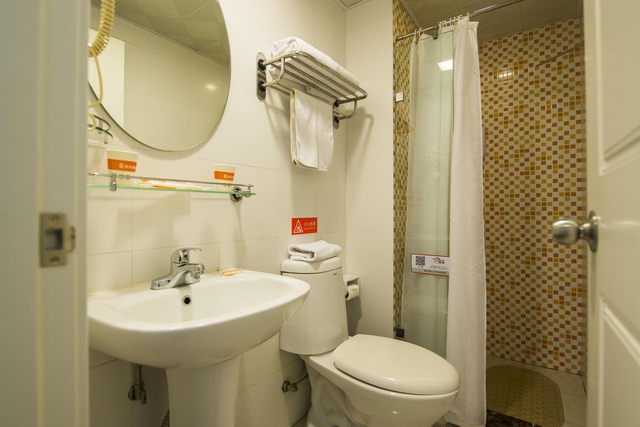 Home Inn Shanghai Hongqiao Terminal Jinshajiang Road Changfeng מראה חיצוני תמונה