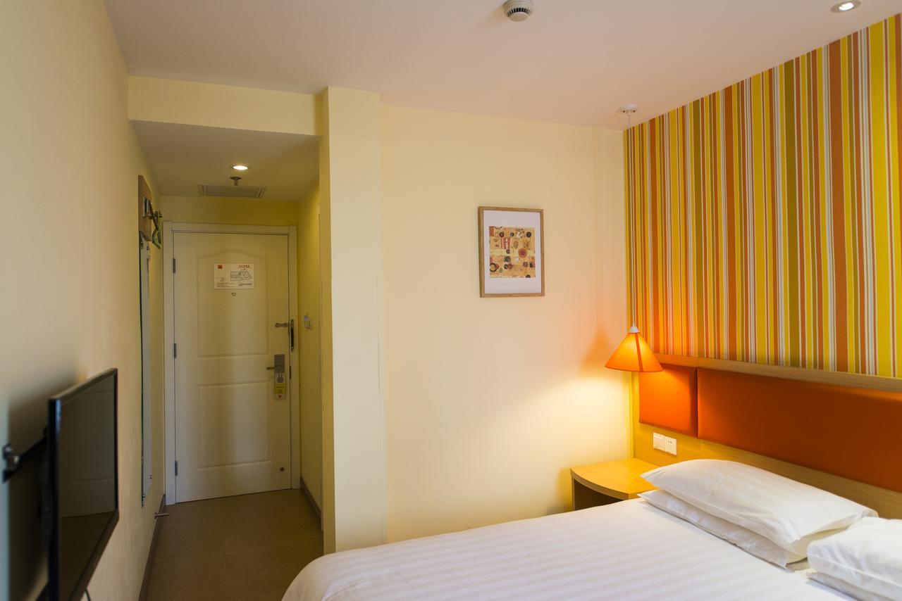 Home Inn Shanghai Hongqiao Terminal Jinshajiang Road Changfeng מראה חיצוני תמונה