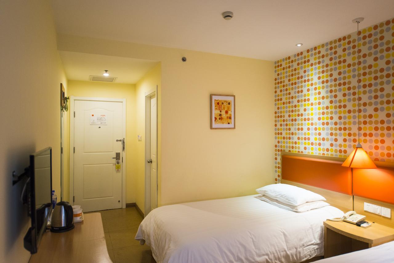 Home Inn Shanghai Hongqiao Terminal Jinshajiang Road Changfeng מראה חיצוני תמונה